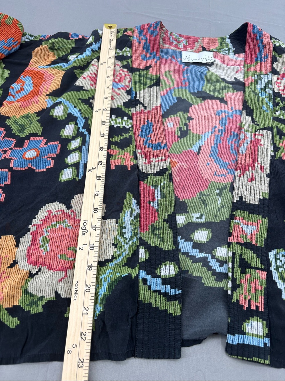 ONE HUNDRED STARS Woven Flower Crepe Kimono - Picture 6 of 12